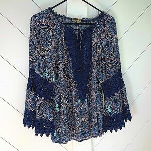 Democracy Boho Crochet Print Top Size L